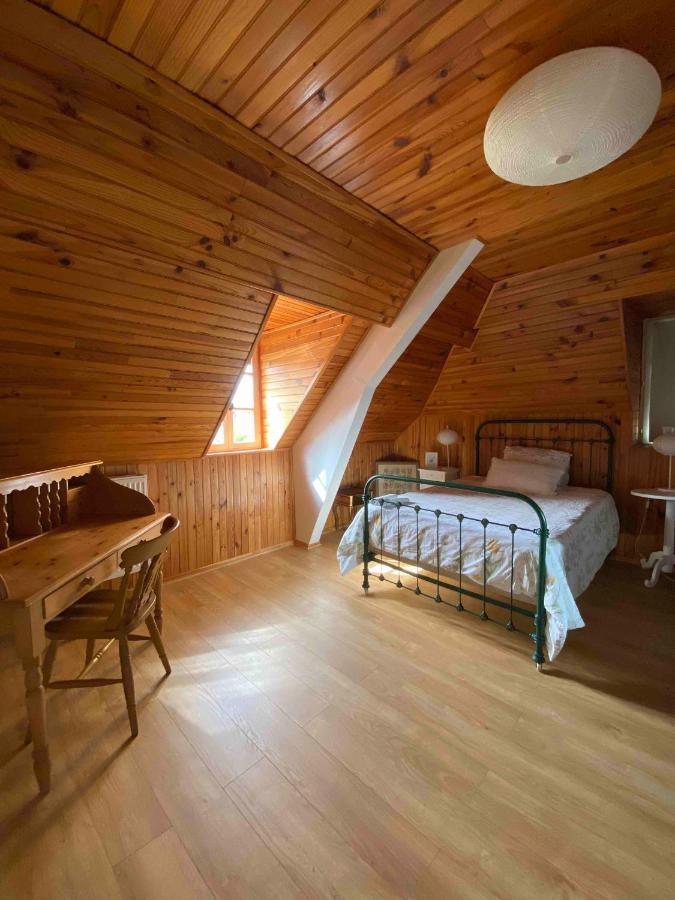 Le Bearn Sous Les Toits Panzió Nay  Kültér fotó